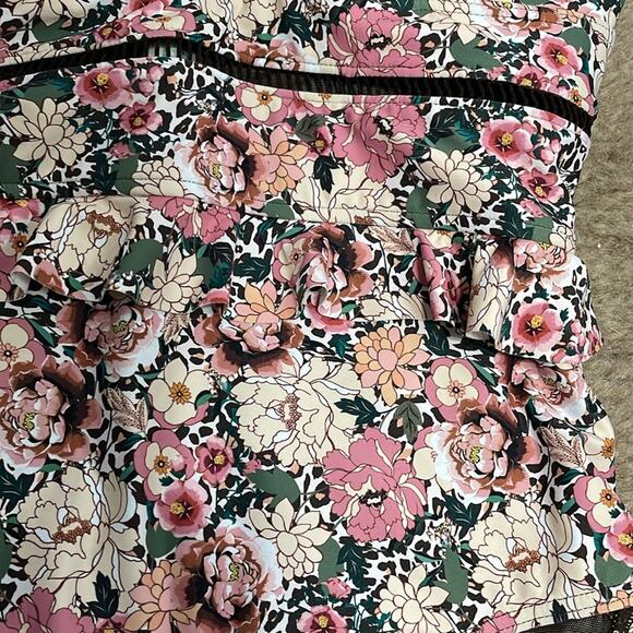 Sea Level Floral Print V Neck One Piece Swimsuit Size 4 New - Picture 3 of 6